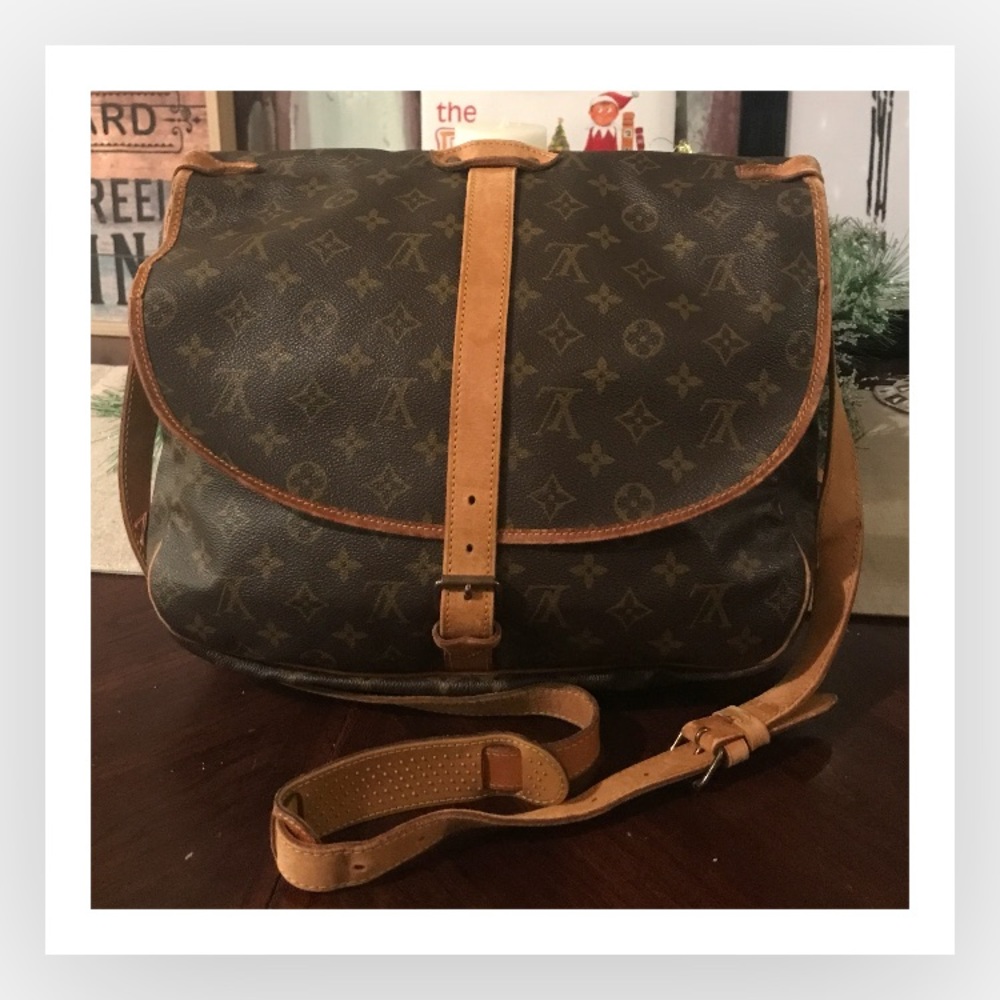 Authentic Louis Vuitton Saumur 35